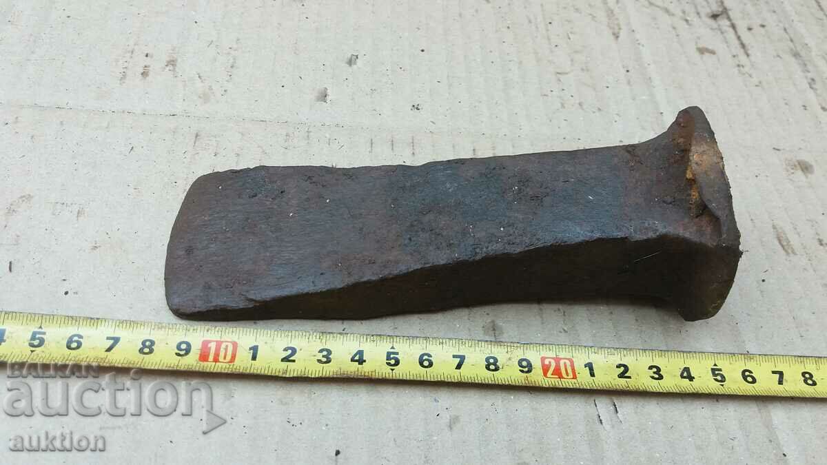 Auction SOLID DAGGER, WEDGE, WOOD CUTTER Auction SOLID DAGGER, WEDGE, WOOD CUTTER