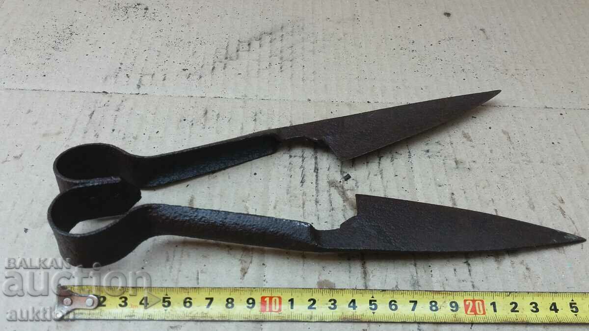 OLD HANGER FOR SHEEPING SHEEP - 5 OLD HANGER FOR SHEEPING SHEEP - 5