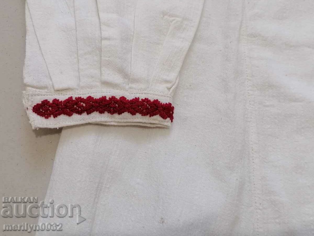 Old men's kenara shirt hand-woven embroidered costume with price 69.00 BGN | € 35.28 Old men's kenara shirt hand-woven embroidered costume with price 69.00 BGN | € 35.28