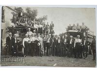 Ήρωες που επιστρέφουν από τη Συνέλευση Νέων 1924.