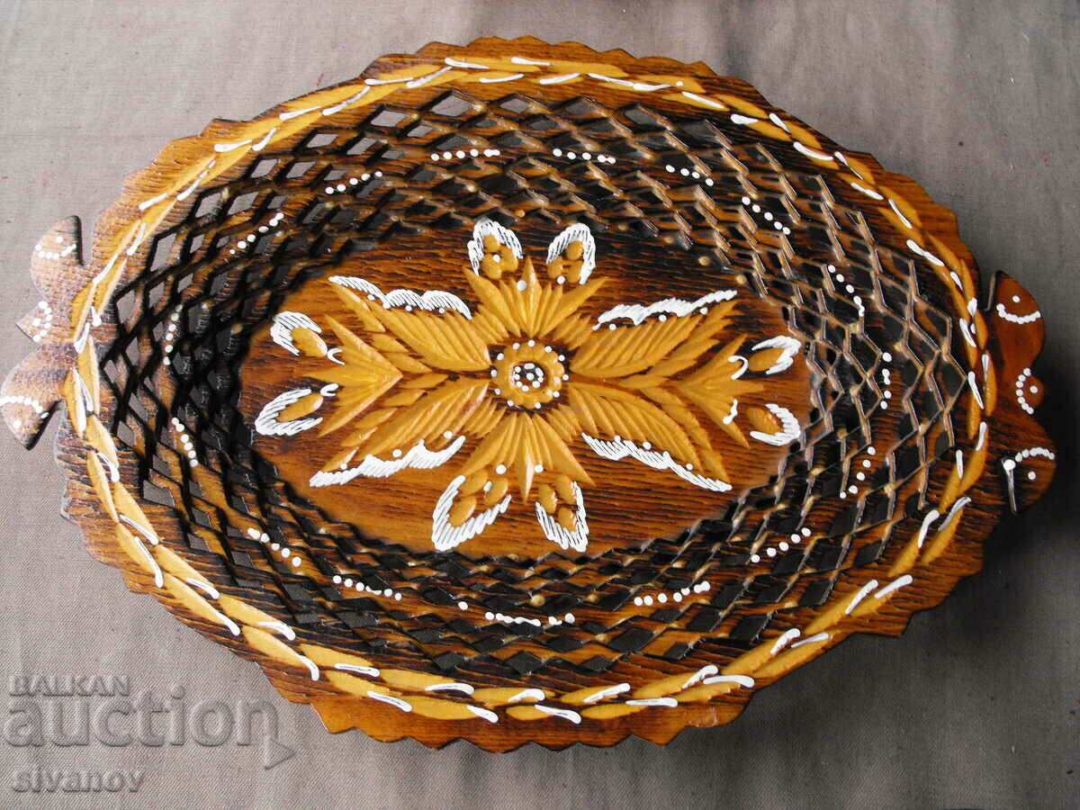 Интересен дървен поднос панер #0642 с цена 14.99 лв. | € 7.66 Интересен дървен поднос панер #0642 с цена 14.99 лв. | € 7.66