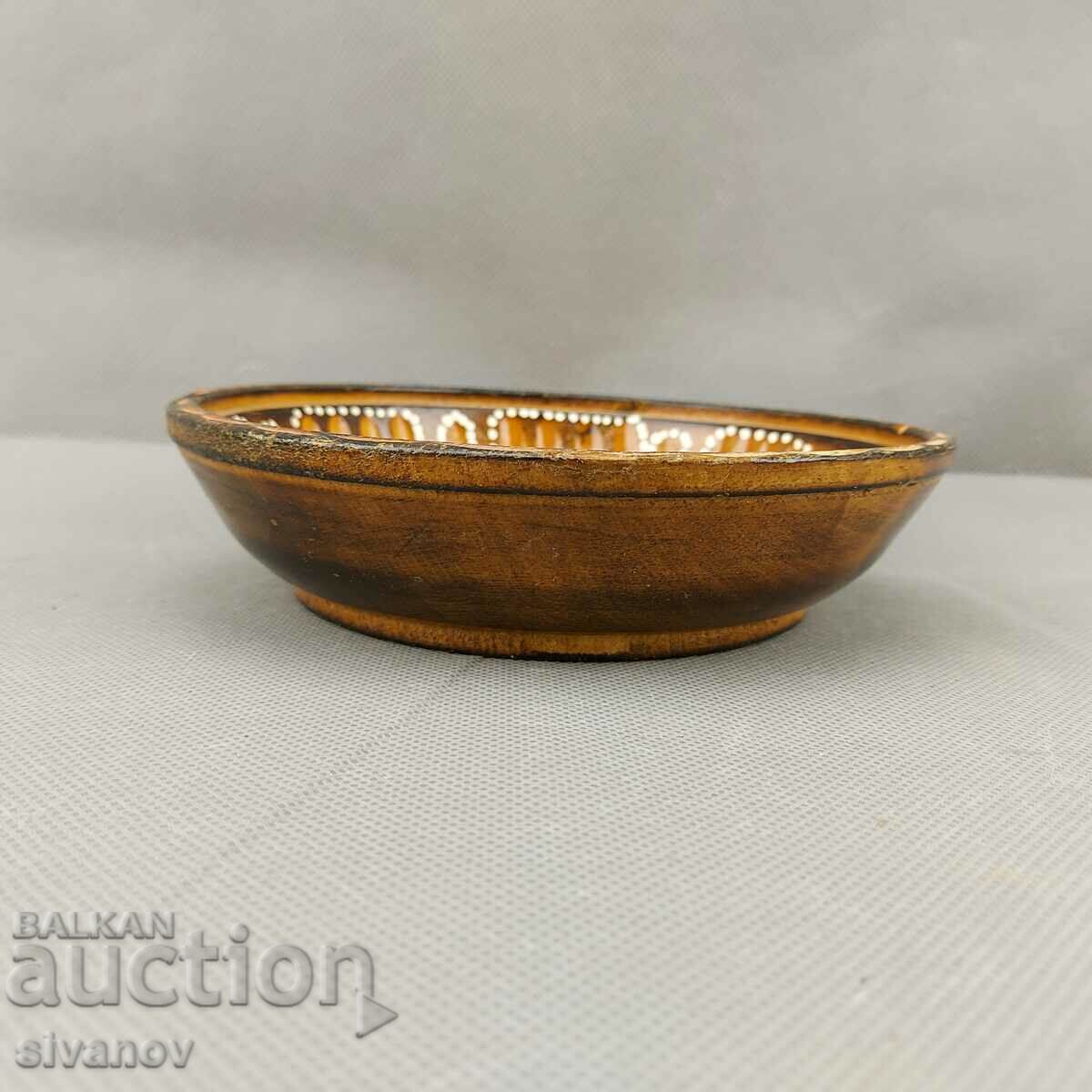 Interesting wooden bowl carving #0650 with price 9.99 BGN | € 5.11 Interesting wooden bowl carving #0650 with price 9.99 BGN | € 5.11