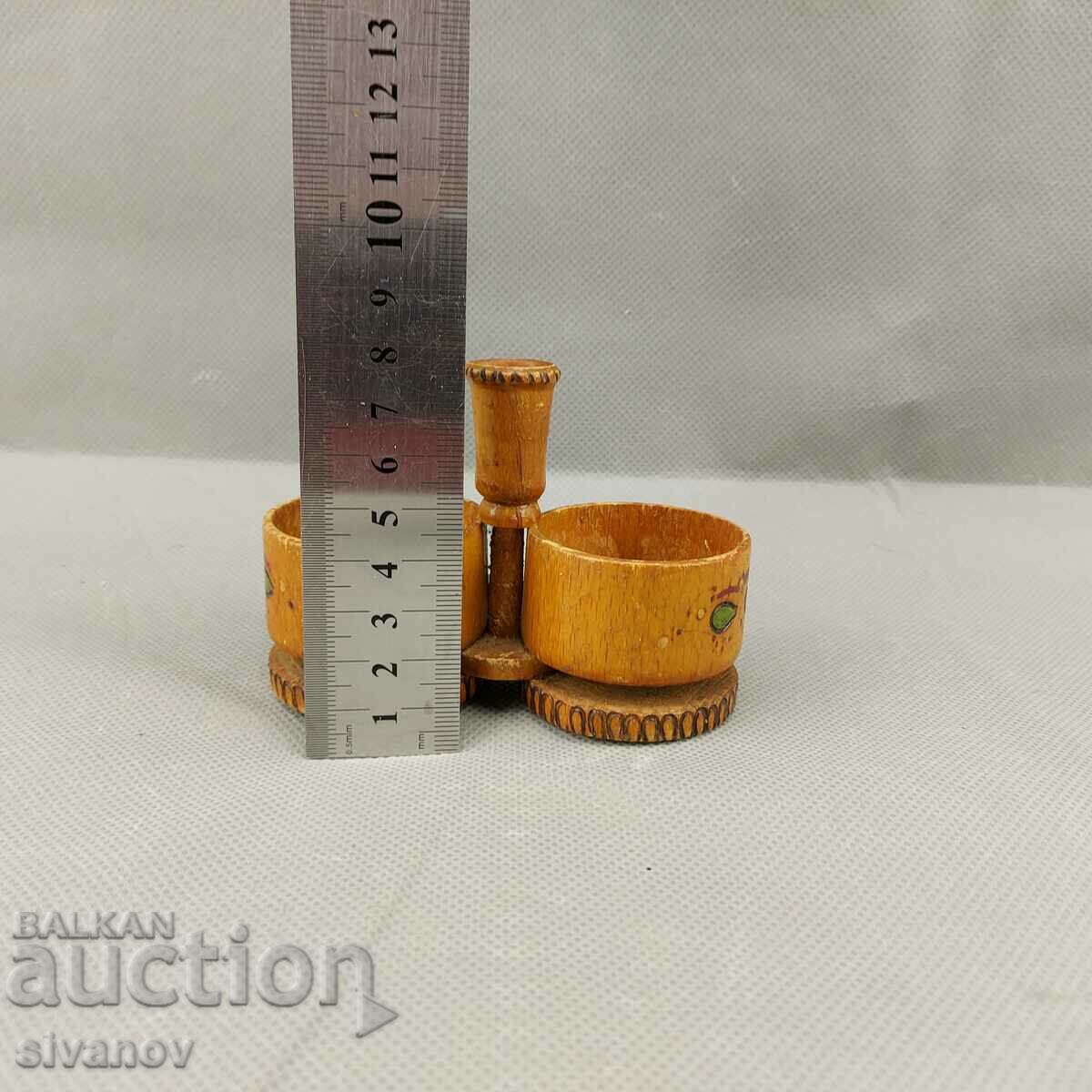 Interesting wooden salt shaker #0655 - 7 Interesting wooden salt shaker #0655 - 7