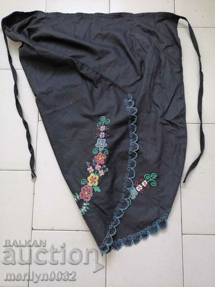 Аукцион Старо ръчно тъкана престилка с бродерия, носия Аукцион Старо ръчно тъкана престилка с бродерия, носия