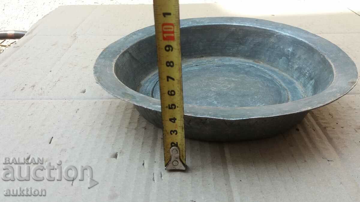 WROUGHT RENAISSANCE COPPER PLATE, BOWL TRAY WITH ORNAMENT - 5