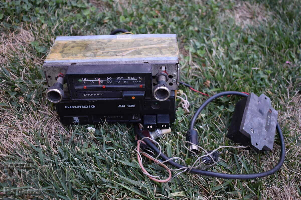 Licitație Radio casetofon auto GRUNDIG