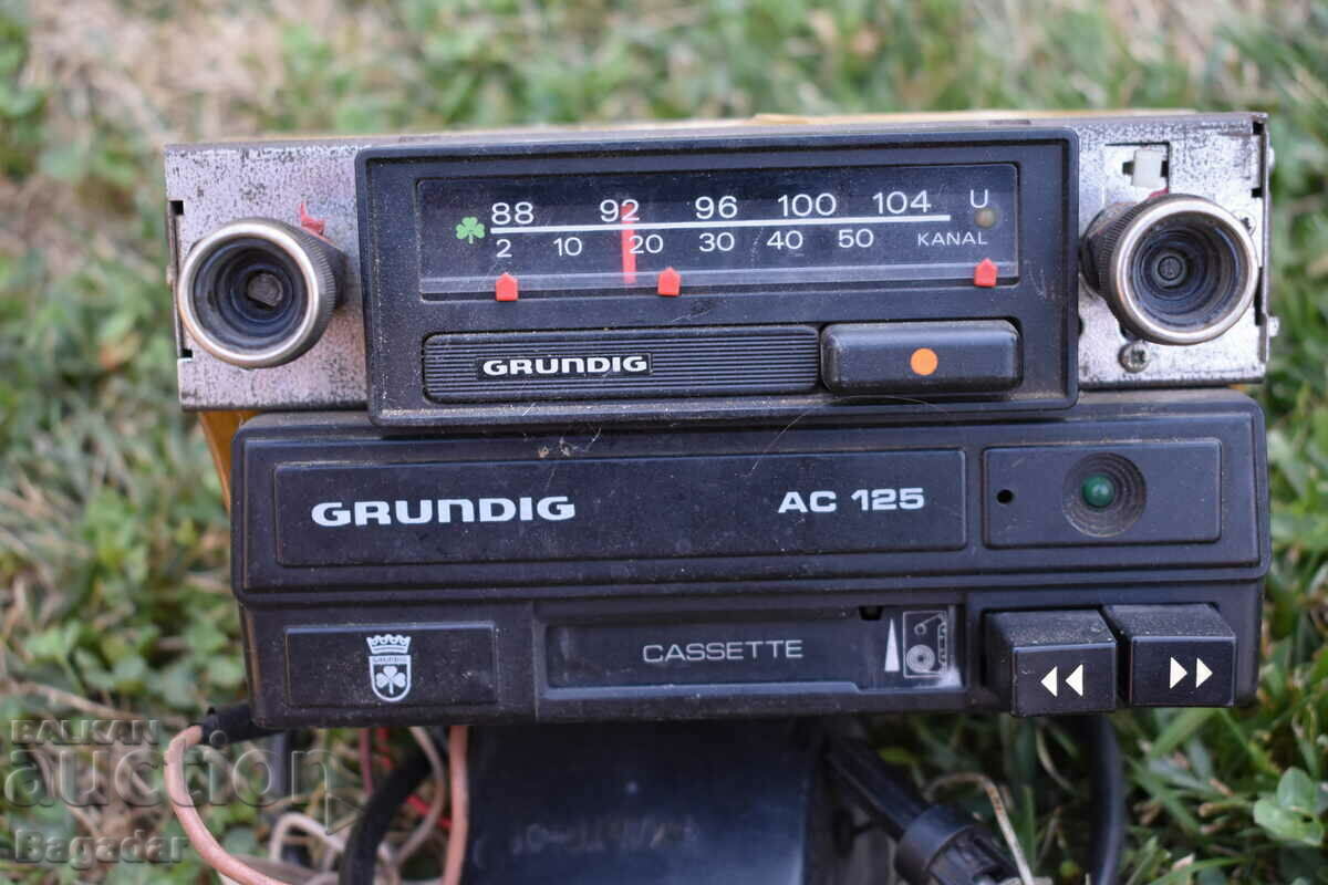 Radio casetofon auto GRUNDIG - 6