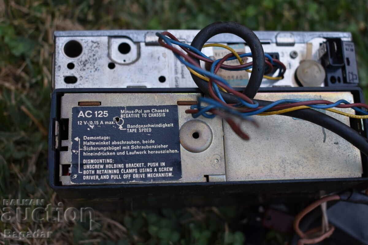 Radio casetofon auto GRUNDIG - 7