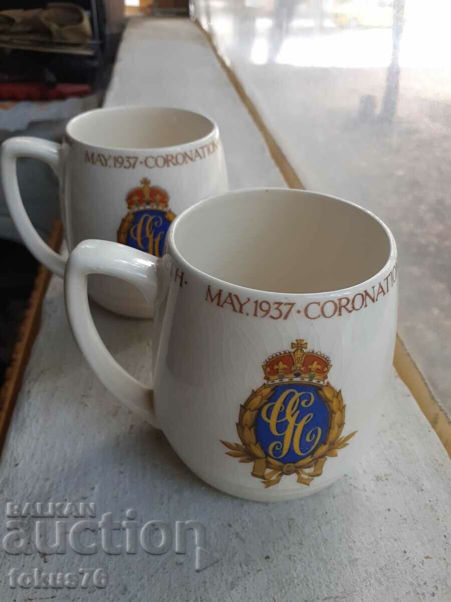 Delivery of Lot of two English collectible porcelain mugs Delivery of Lot of two English collectible porcelain mugs