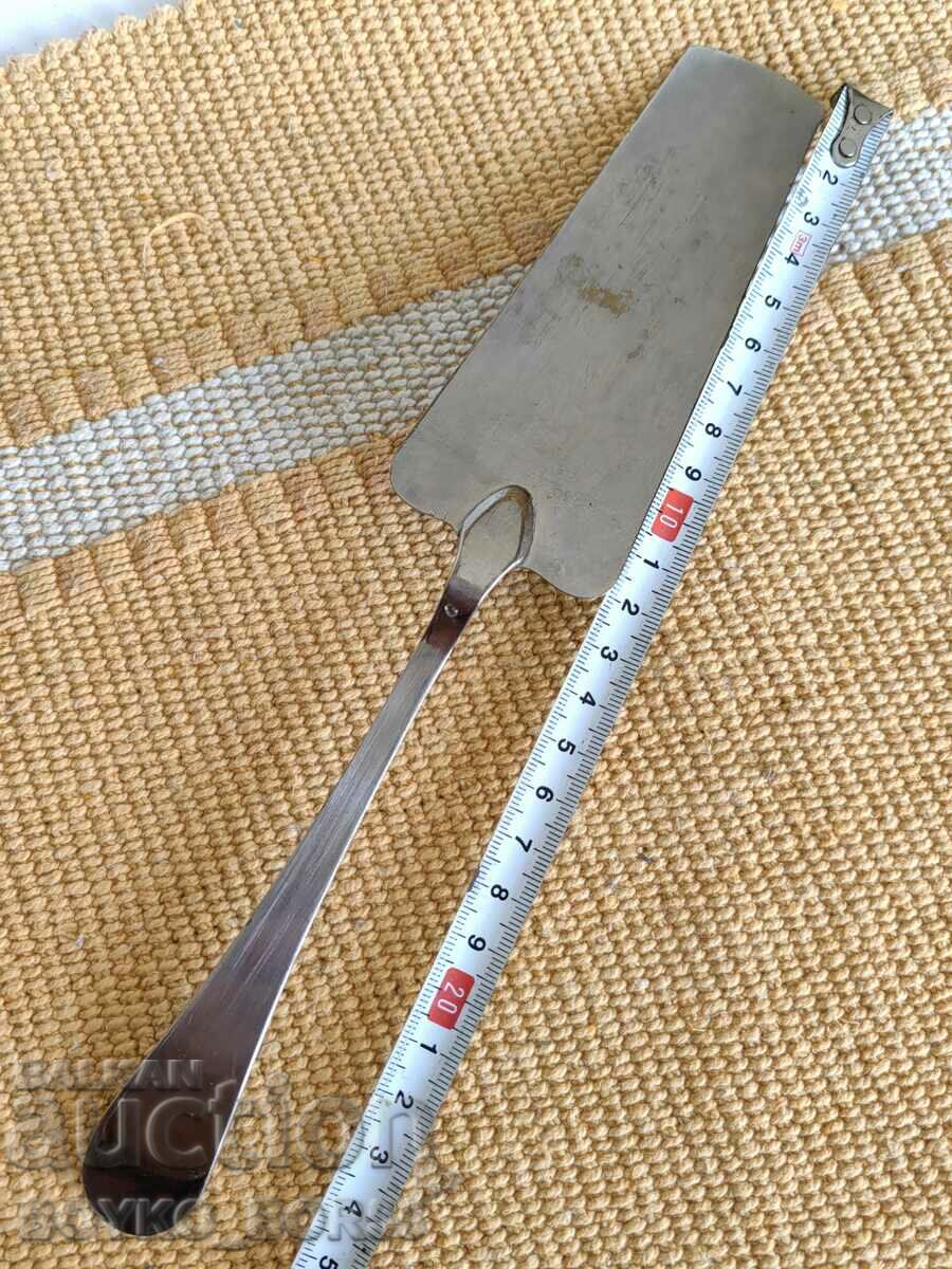 Auction Antique Bronze Spatula for Serving Cakes Auction Antique Bronze Spatula for Serving Cakes