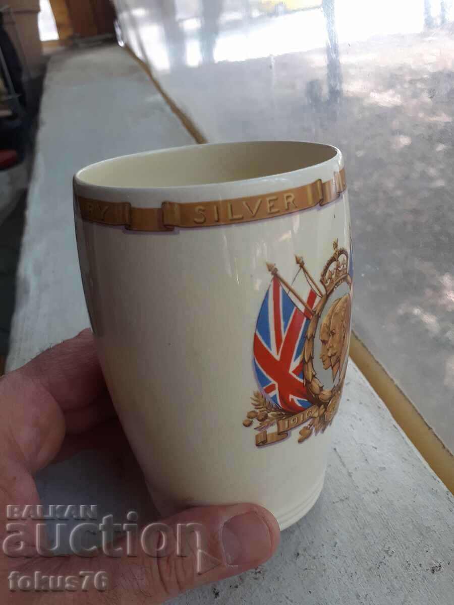 English Collector's Mug Porcelain Silver Jubilee with price 49.00 BGN | € 25.05 English Collector's Mug Porcelain Silver Jubilee with price 49.00 BGN | € 25.05