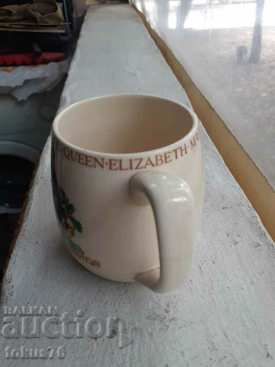 English porcelain collector's mug with price 49.00 BGN | € 25.05 English porcelain collector's mug with price 49.00 BGN | € 25.05