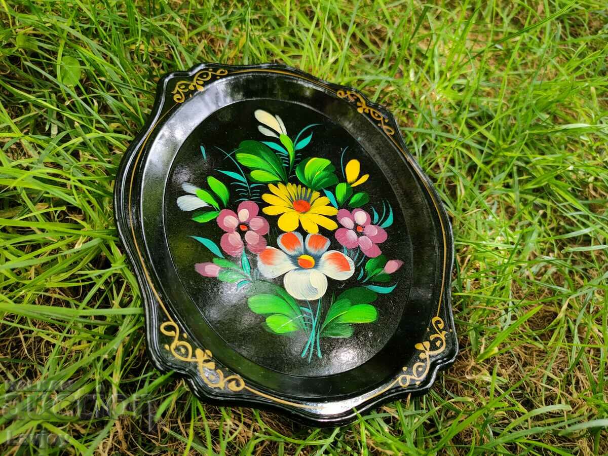 Hand painted flower plate with price 20.00 BGN | € 10.23 Hand painted flower plate with price 20.00 BGN | € 10.23