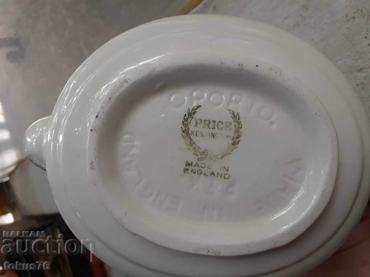 Delivery of Charles and Diana English Porcelain Teapot Collector Delivery of Charles and Diana English Porcelain Teapot Collector