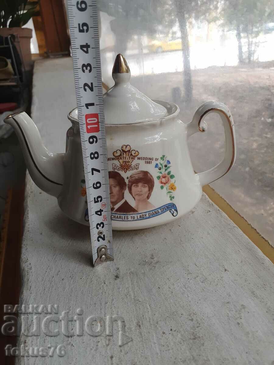 Charles and Diana English Porcelain Teapot Collector - 7 Charles and Diana English Porcelain Teapot Collector - 7