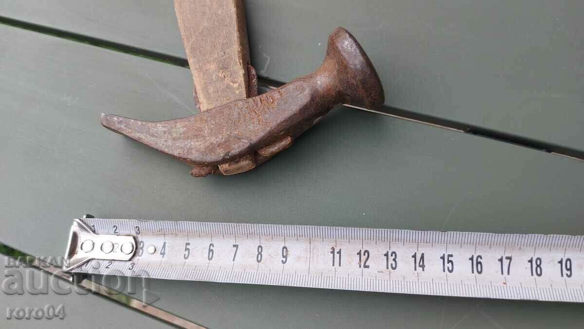HAMMER - COBLER - EXCELLENT with price 27.00 BGN | € 13.80 HAMMER - COBLER - EXCELLENT with price 27.00 BGN | € 13.80