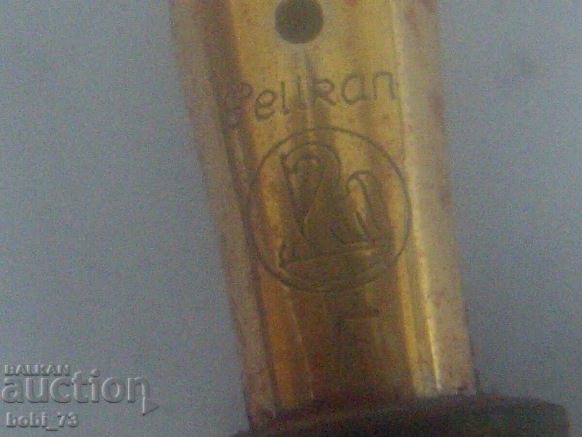 Delivery of Old pen Pelican Delivery of Old pen Pelican