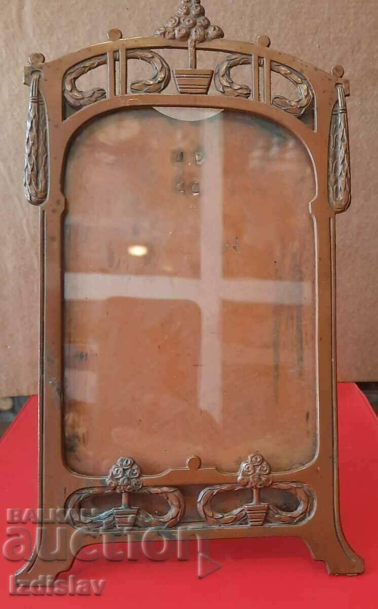 Auction Antique bronze, patinated Art Deco picture frame Auction Antique bronze, patinated Art Deco picture frame