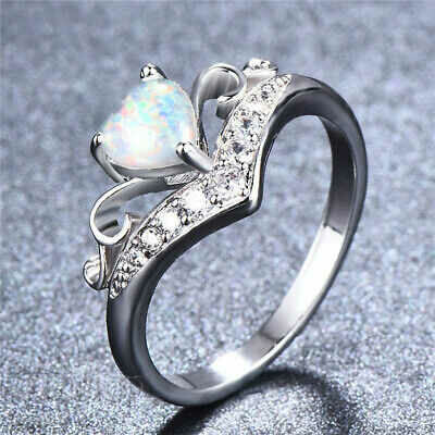 Auction  Women's ring with opal and crystals