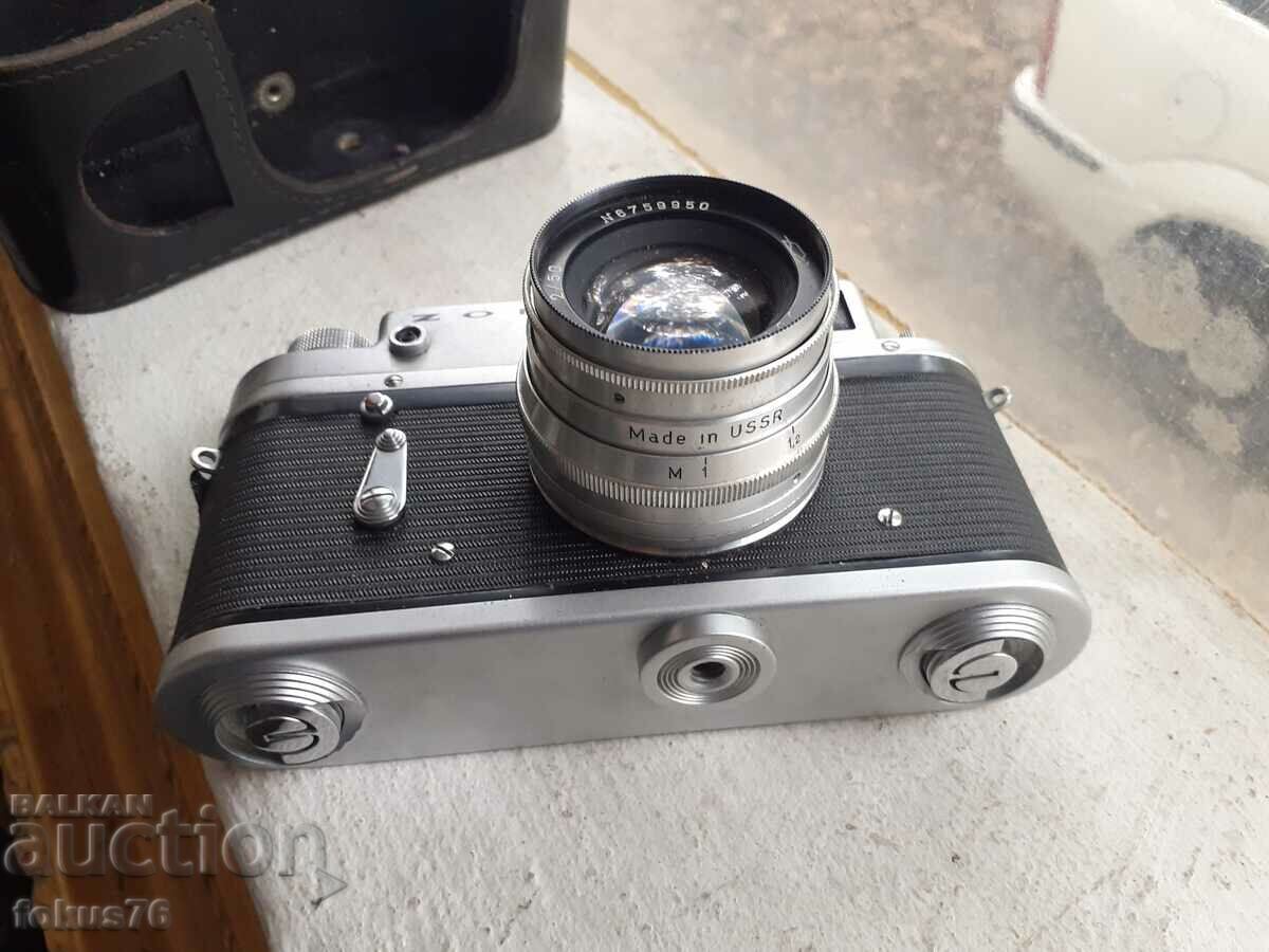 Delivery of Zorkiy 4 Soviet mechanical tape camera Delivery of Zorkiy 4 Soviet mechanical tape camera