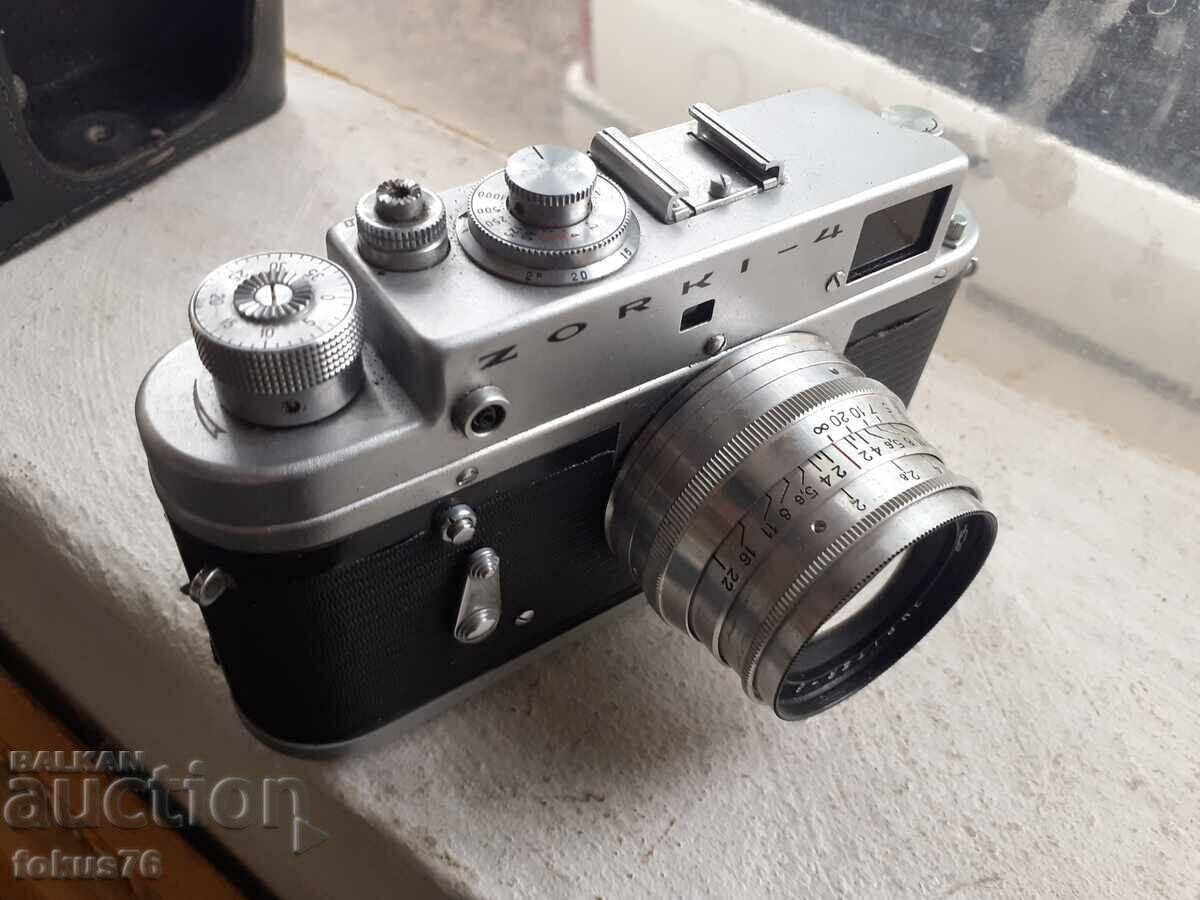 Zorkiy 4 Soviet mechanical tape camera - 5 Zorkiy 4 Soviet mechanical tape camera - 5