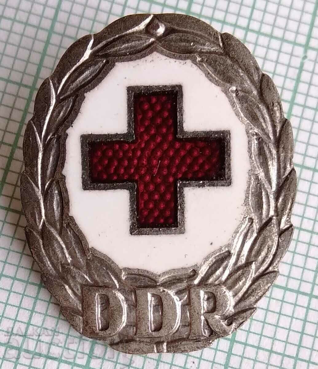 Delivery of 13796 Red Cross DDR East Germany - Enamel Delivery of 13796 Red Cross DDR East Germany - Enamel
