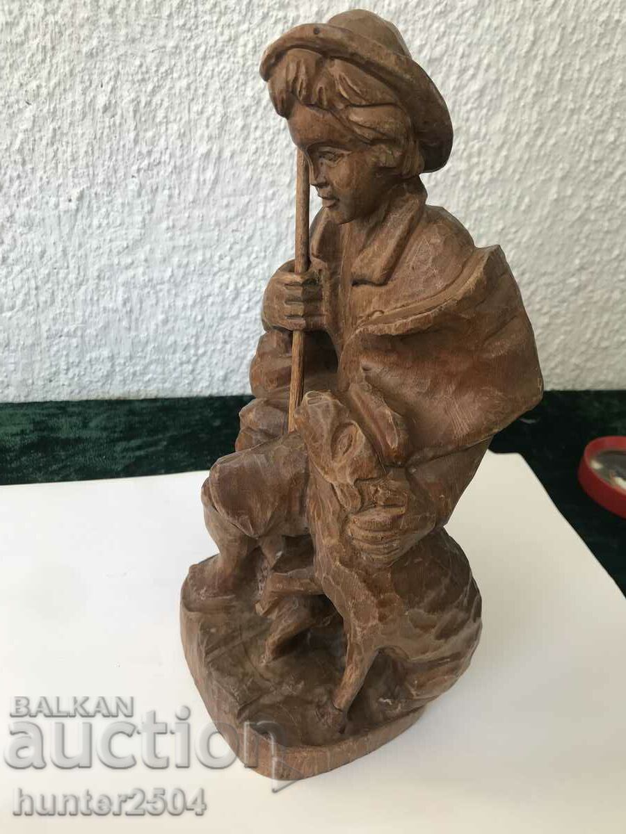 Auction Boy with spike-wood31 cm Auction Boy with spike-wood31 cm