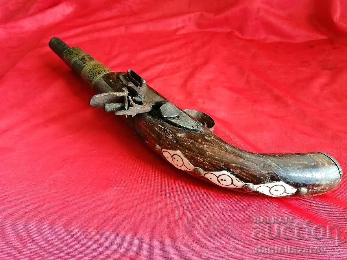 Auction  Star Kremochen Pishtov, Pistolet, Kremaklia