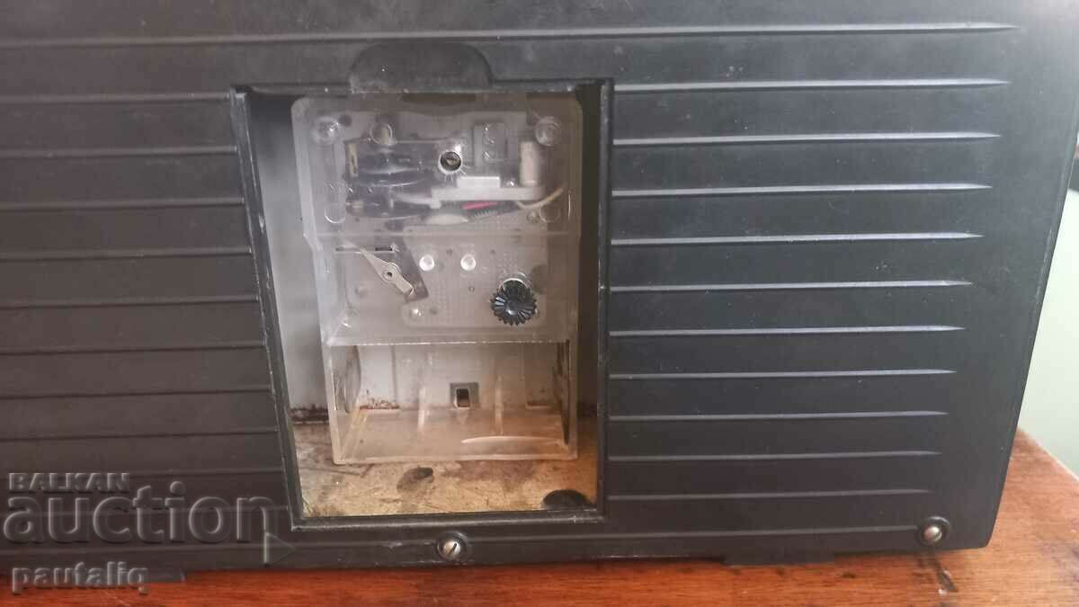 AMBER TABLE CLOCK - 6