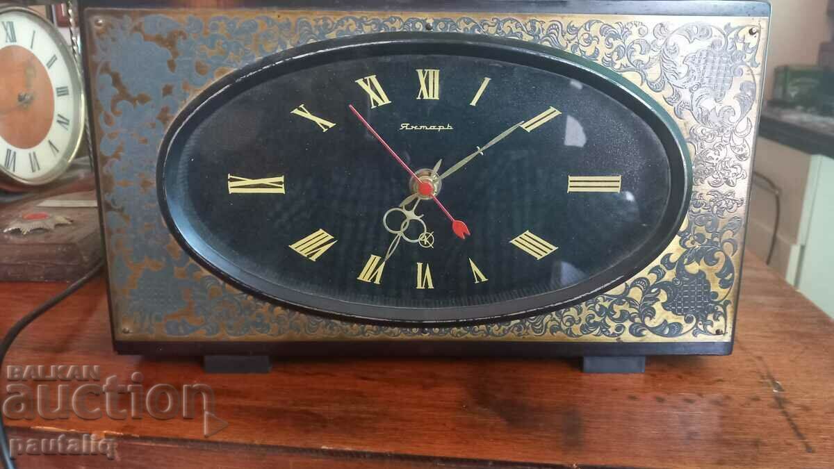 AMBER TABLE CLOCK - 7