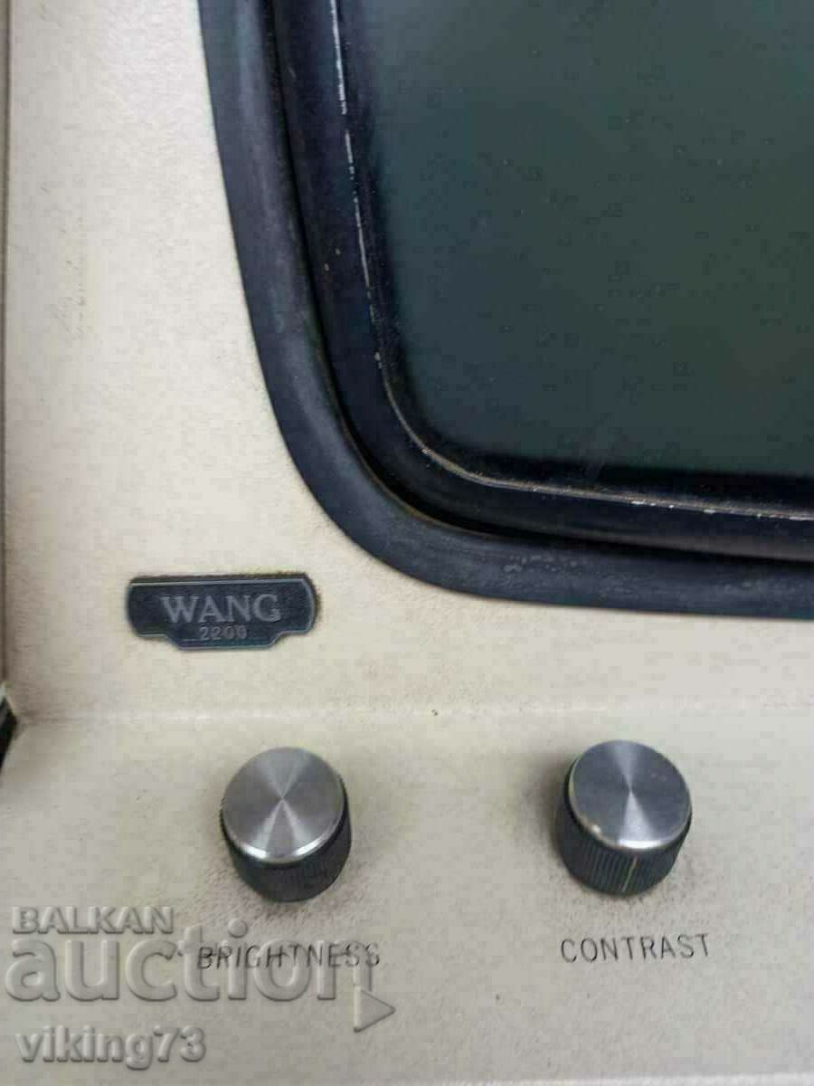 Auction  WANG 2200, configuration.