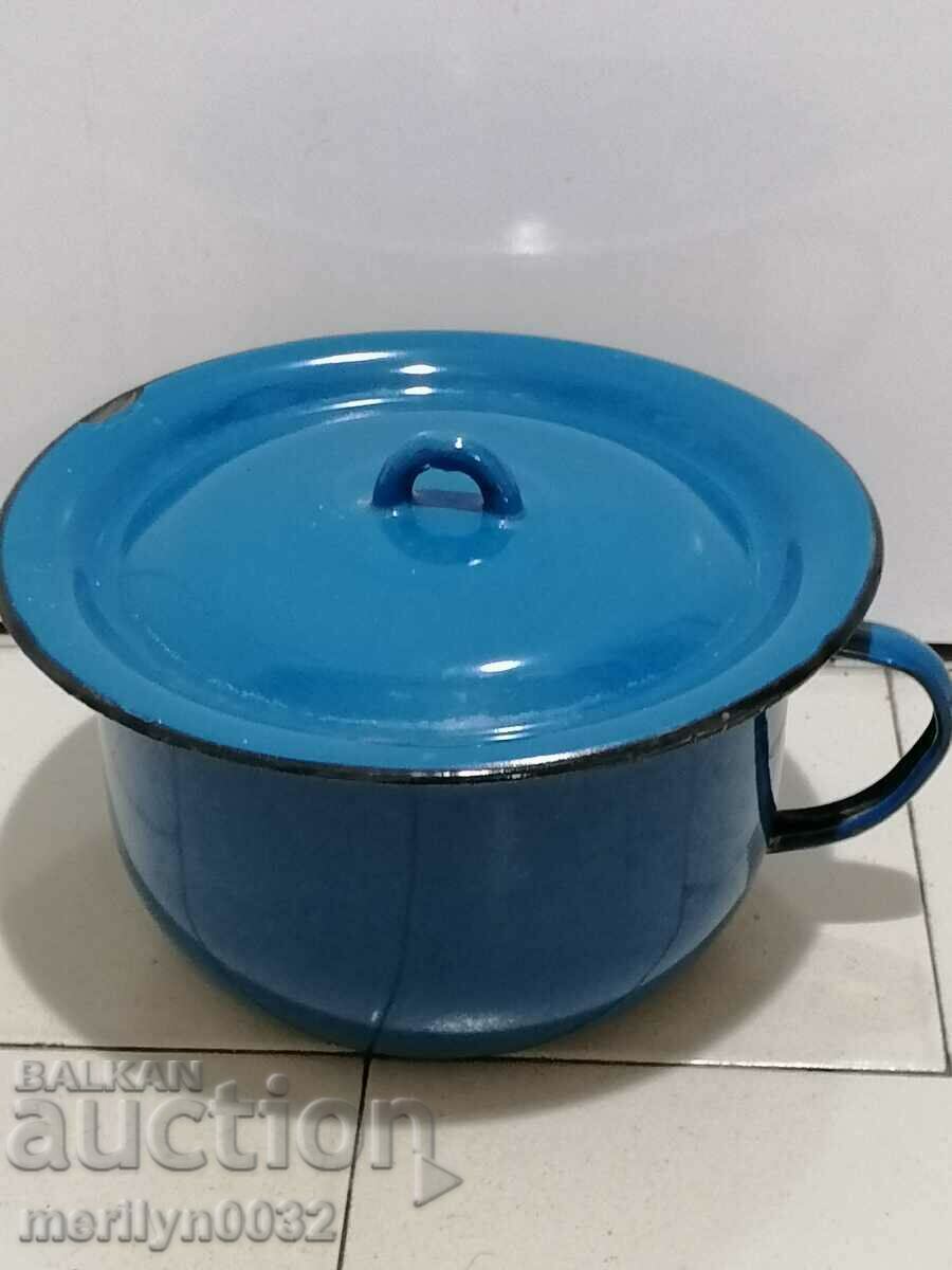 An old enamel tusk, a chuck, a USSR pot with price 43.00 BGN | € 21.99 An old enamel tusk, a chuck, a USSR pot with price 43.00 BGN | € 21.99