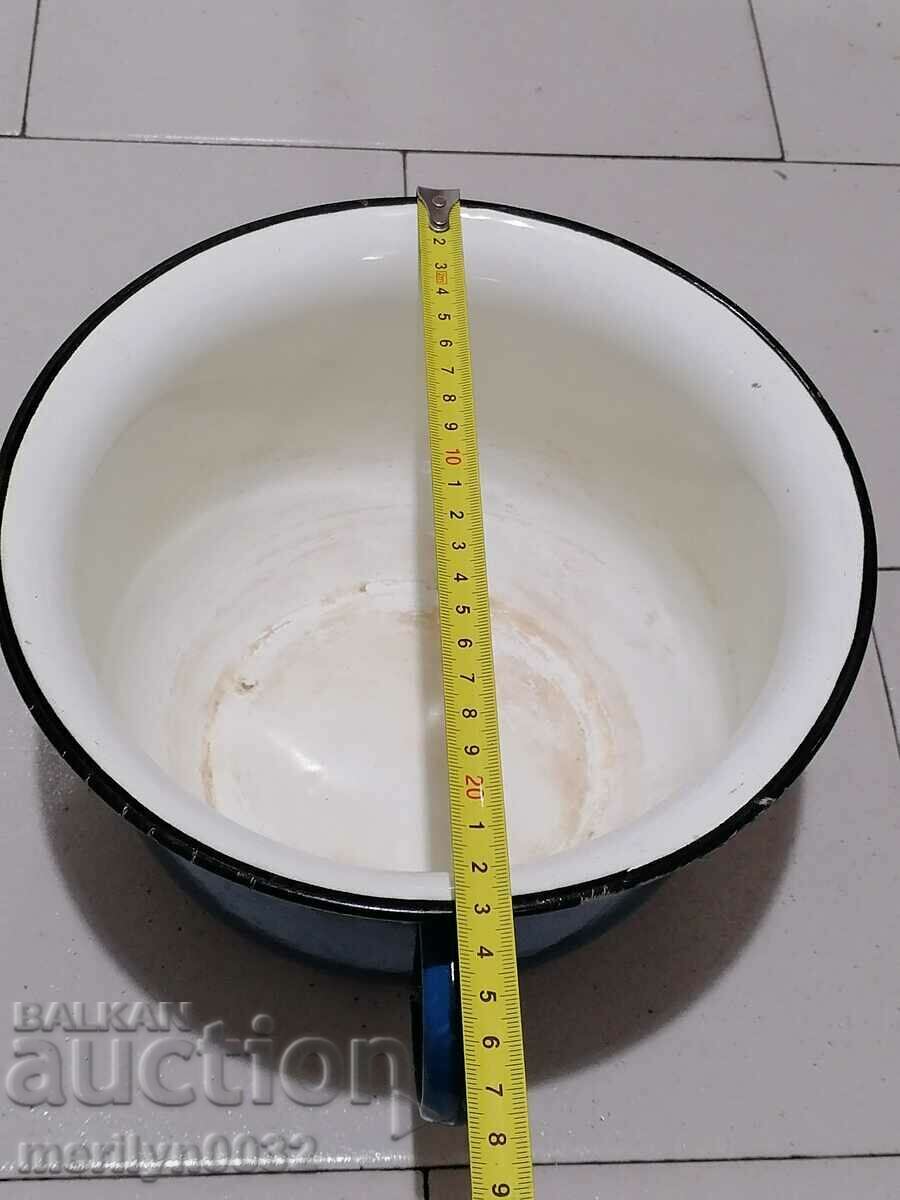 An old enamel tusk, a chuck, a USSR pot - 6 An old enamel tusk, a chuck, a USSR pot - 6