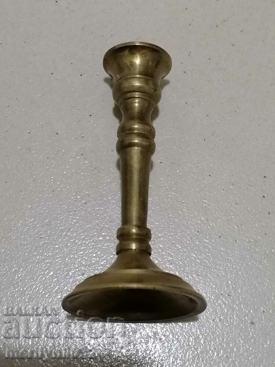 Old bronze candlestick minion decor lamp candle with price 51.00 BGN | € 26.08 Old bronze candlestick minion decor lamp candle with price 51.00 BGN | € 26.08