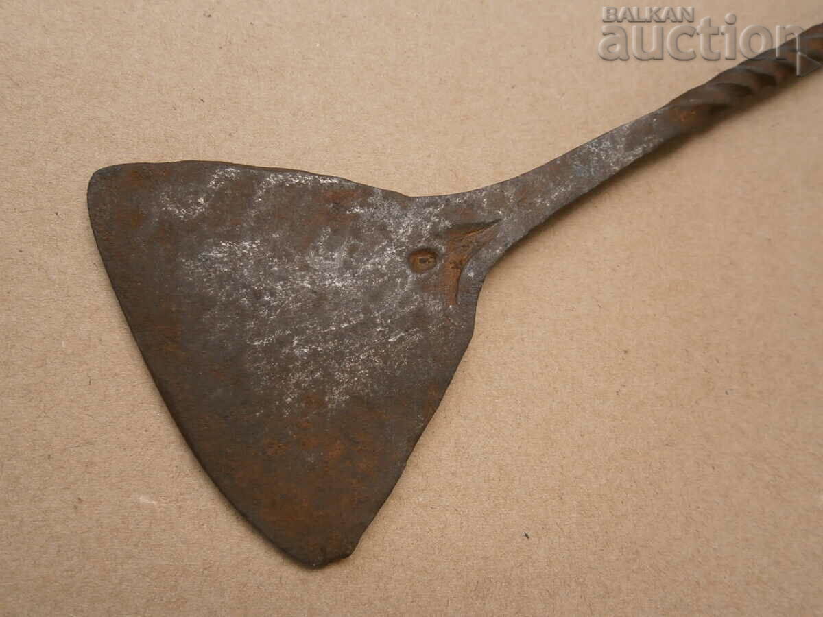 a primitive scent, a gourd, a gourd, a wicker forged iron with price 31.00 BGN | € 15.85 a primitive scent, a gourd, a gourd, a wicker forged iron with price 31.00 BGN | € 15.85