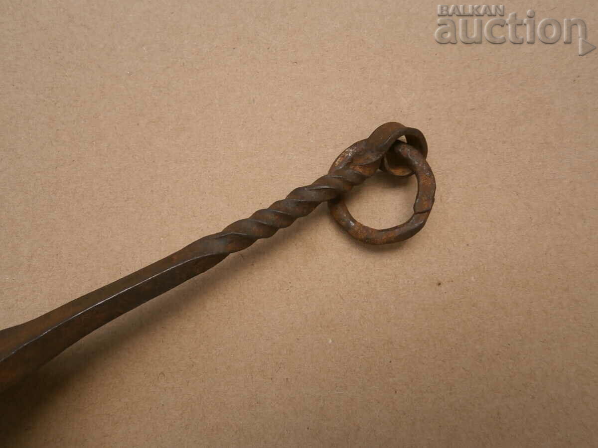 Delivery of a primitive scent, a gourd, a gourd, a wicker forged iron Delivery of a primitive scent, a gourd, a gourd, a wicker forged iron