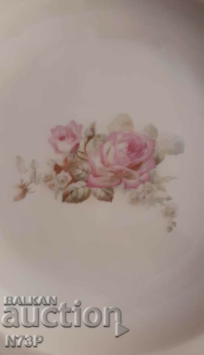OLD PORCELAIN PLATE. COLLECTION. ROSES. with price 15.00 BGN | € 7.67 OLD PORCELAIN PLATE. COLLECTION. ROSES. with price 15.00 BGN | € 7.67