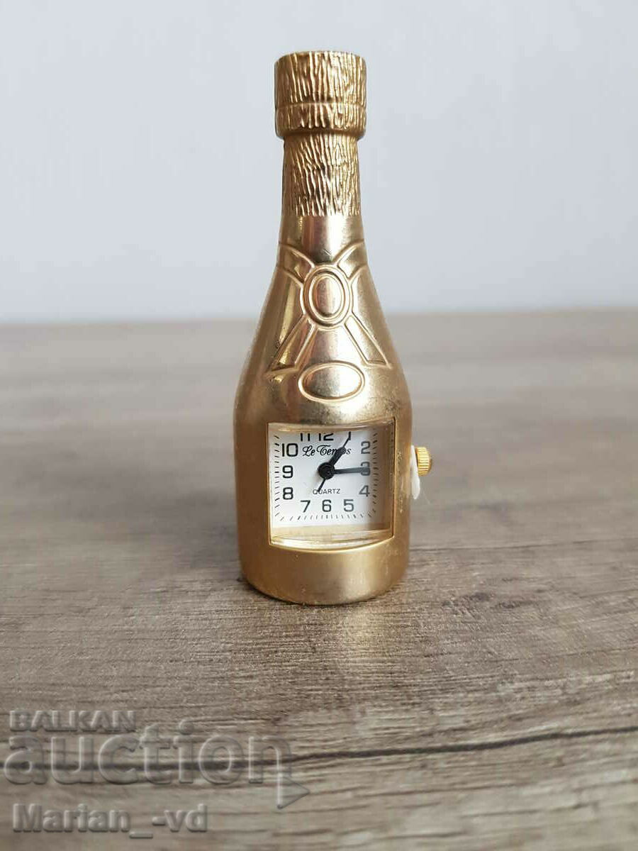 LE TEMPS miniature quartz clock with price 25.00 BGN | € 12.78 LE TEMPS miniature quartz clock with price 25.00 BGN | € 12.78