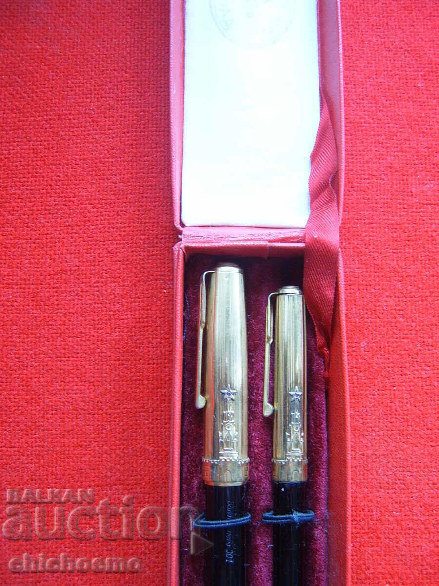 Licitație Moscova, pix vechi de lux cu penita de aur