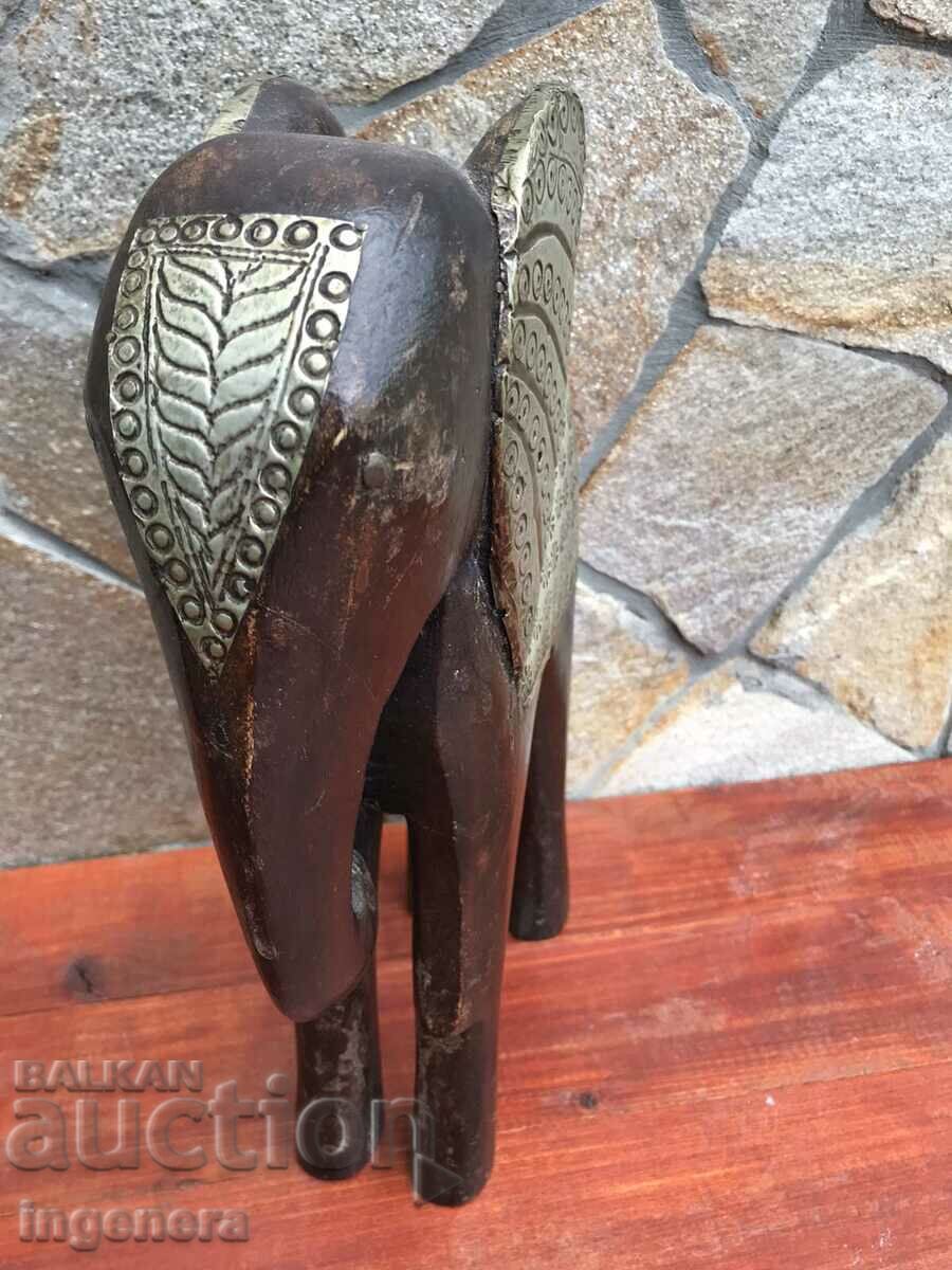 FIGURE WOOD PLASTIC CARVING STATUETTE SCULPTURE METAL FITTINGS - 5 FIGURE WOOD PLASTIC CARVING STATUETTE SCULPTURE METAL FITTINGS - 5