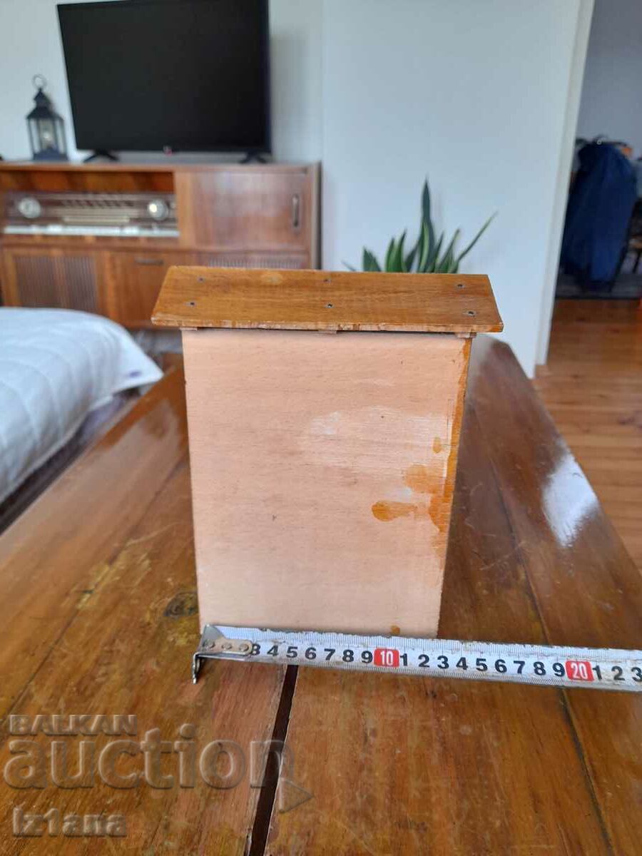 Delivery of Old toy wardrobe Delivery of Old toy wardrobe