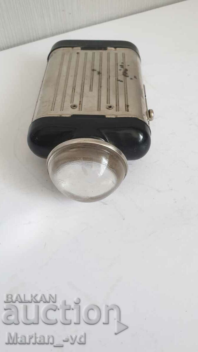 An old torch with price 25.00 BGN | € 12.78 An old torch with price 25.00 BGN | € 12.78