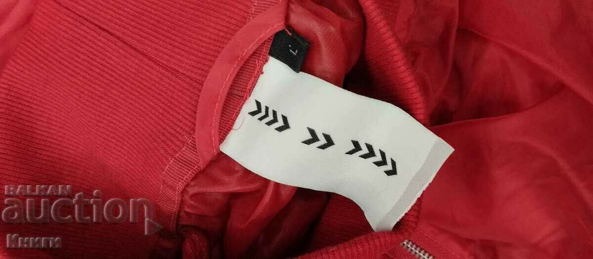 Hummel Top - Size L - 6 Hummel Top - Size L - 6