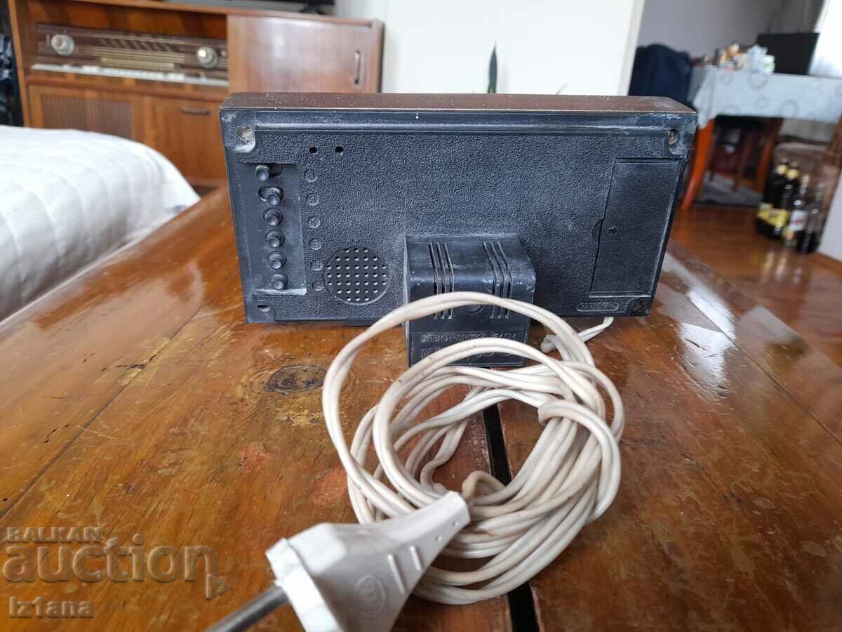 Auction  Old watch Electronics 6.15M