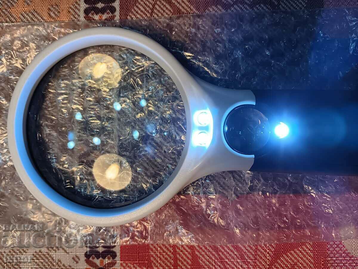 Delivery of Large LED magnifying glass Delivery of Large LED magnifying glass