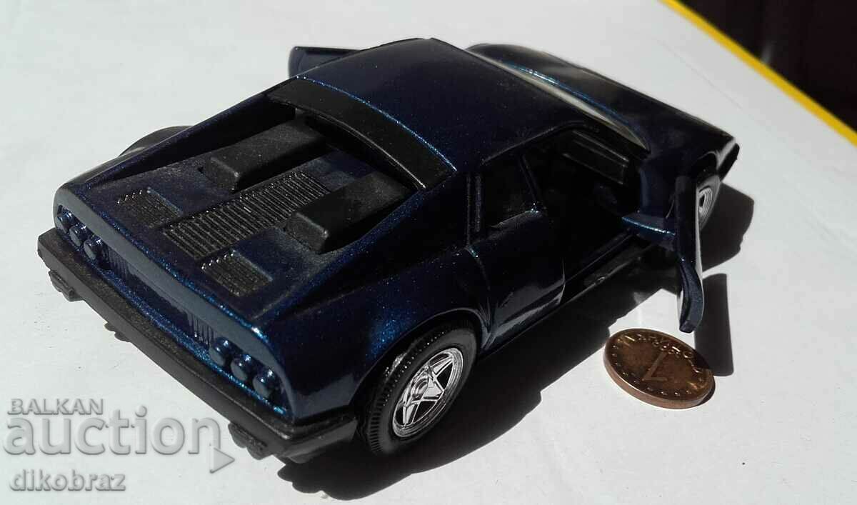 Auction Ferrari / Ferrari 1973 365 G14 M 1;38 Shell Collection from 1998 Auction Ferrari / Ferrari 1973 365 G14 M 1;38 Shell Collection from 1998