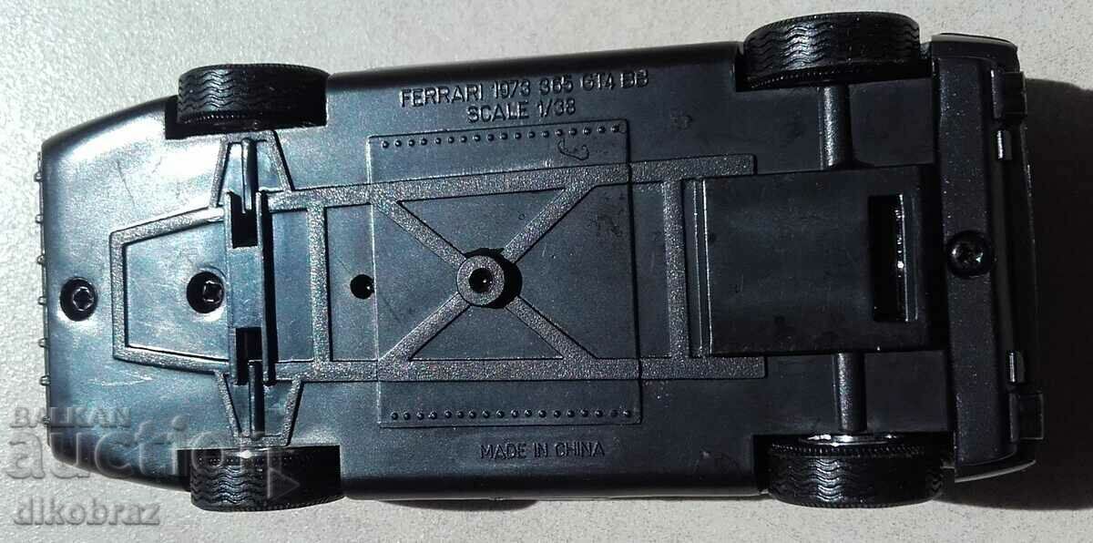 Ferrari / Ferrari 1973 365 G14 M 1;38 Shell Collection from 1998 - 6 Ferrari / Ferrari 1973 365 G14 M 1;38 Shell Collection from 1998 - 6