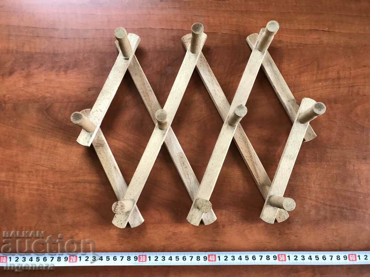 Delivery of HANGER HANGER WOOD EXTENDABLE WALL Delivery of HANGER HANGER WOOD EXTENDABLE WALL