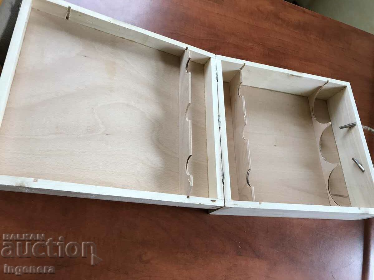 Auction WINE BOX TRIGENED WOOD NEW Auction WINE BOX TRIGENED WOOD NEW