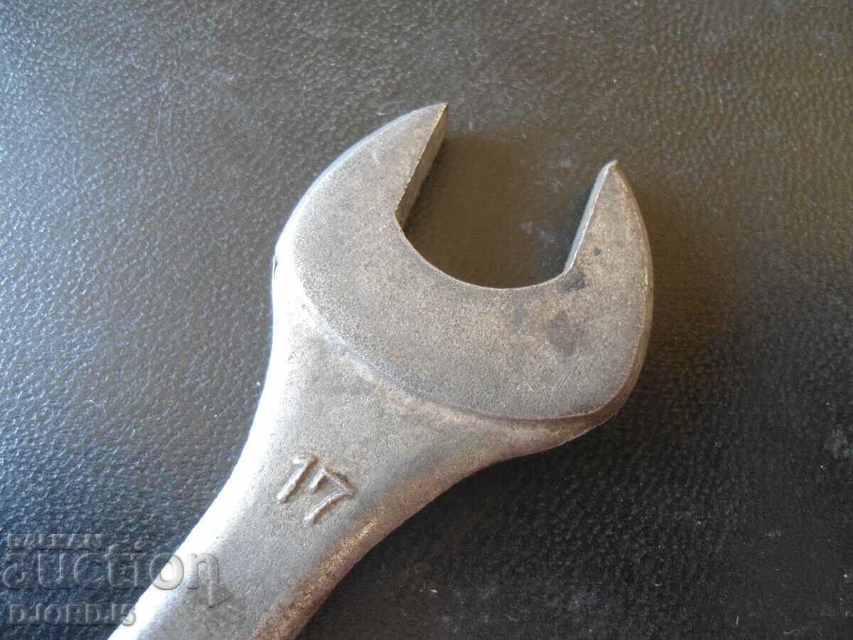 Auction  Old key 14-17, MITO, DROP FORGED